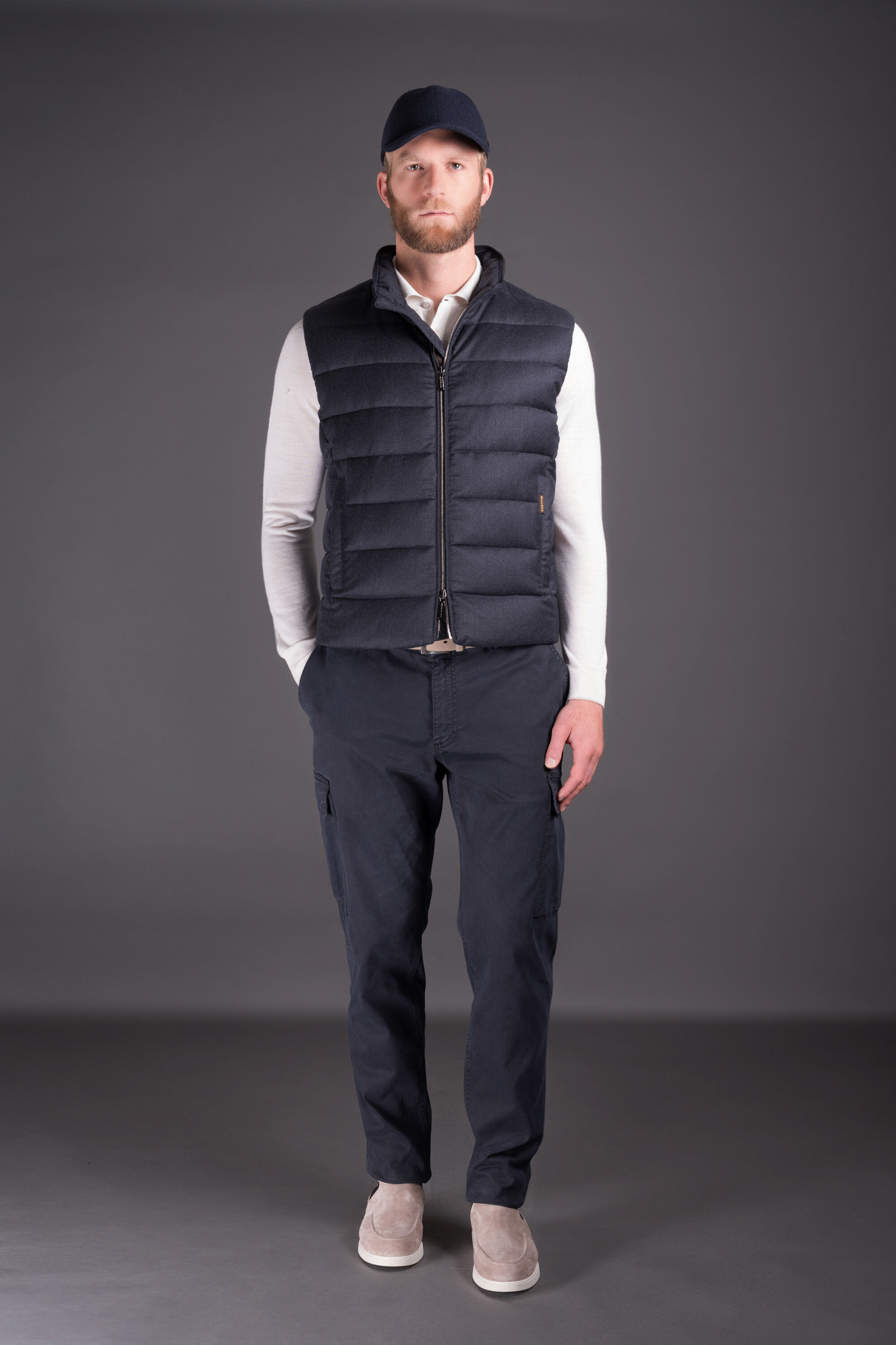 OLIVER-L in BLU GREY: Luxury Italian Vests | MooRER®