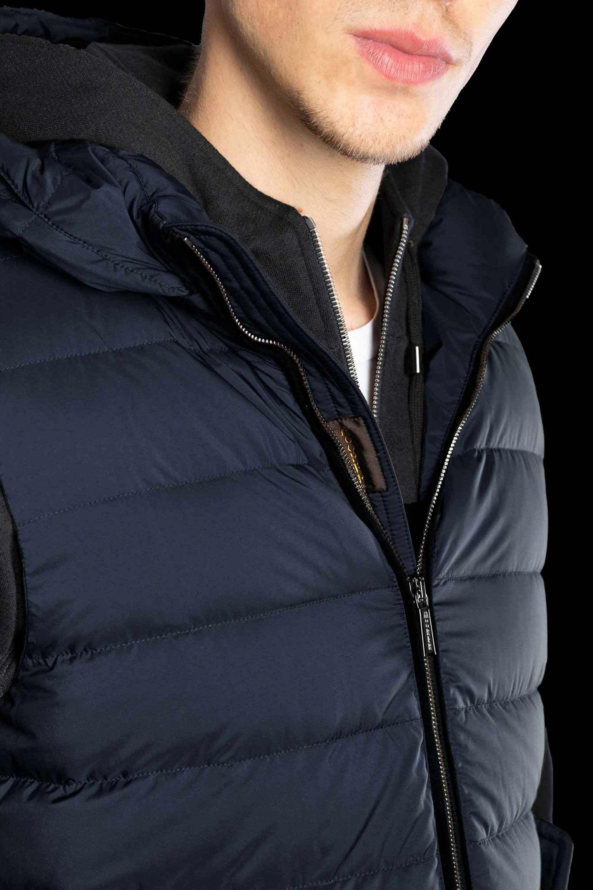 KITAMI-S3 in DARK BLU: Luxury Italian Vests for Men | MooRER®
